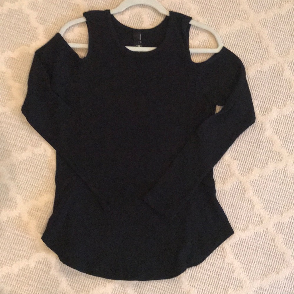 Cold shoulder top